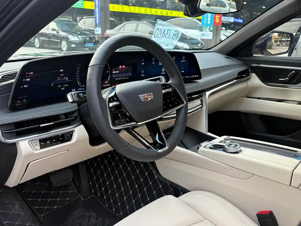 Cadillac CT6 2023 28T Fashion Model купить на сайте DeffCars