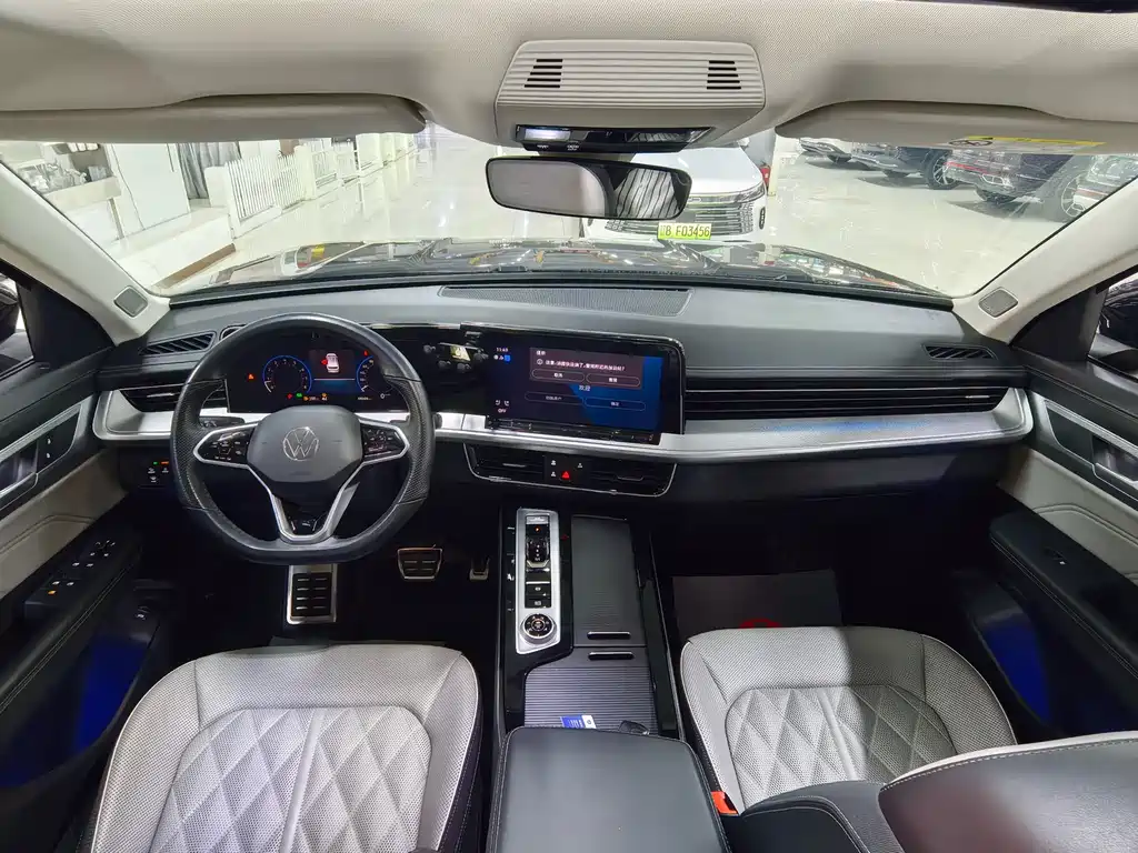Lan Xun 2023 380TSI four-wheel drive R-Line first edition купить на сайте DeffCars