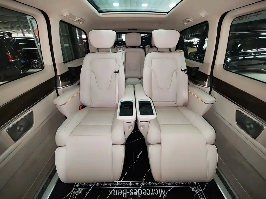 Mercedes-Benz V-Class 2022 V 260 Premium Edition купить на сайте DeffCars