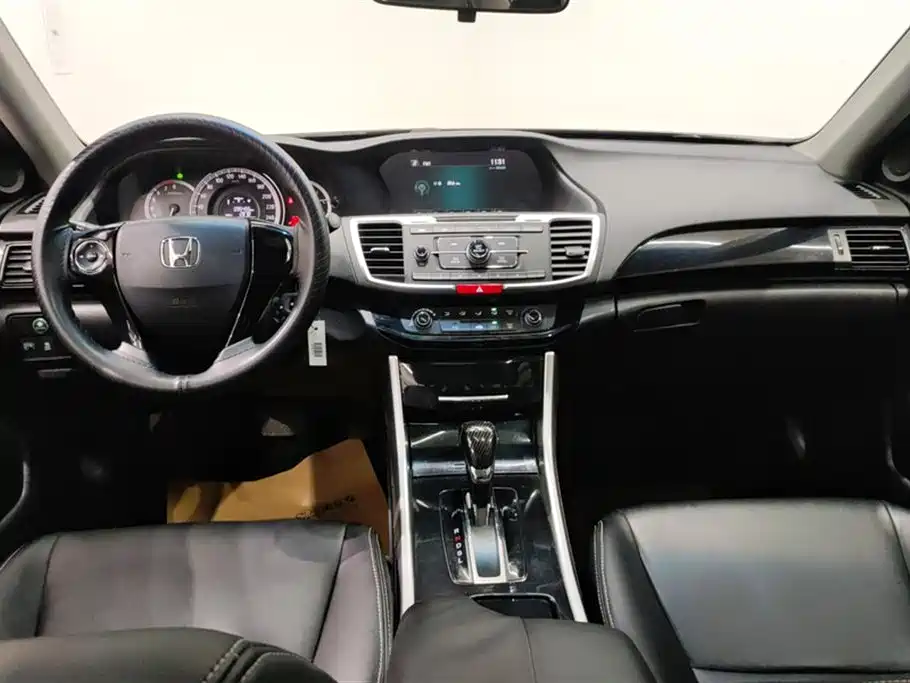 Accord 2016 2.0L Comfort Edition купить на сайте DeffCars