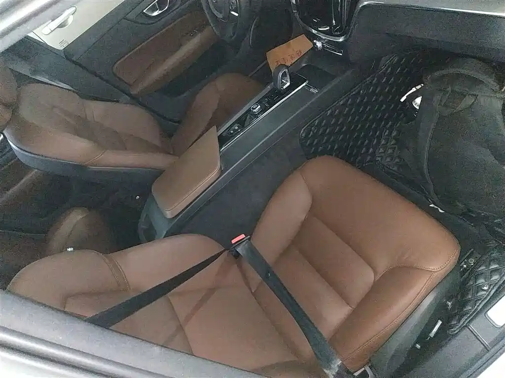 Volvo S60 2023 B4 Zhiyi Luxury Edition купить на сайте DeffCars