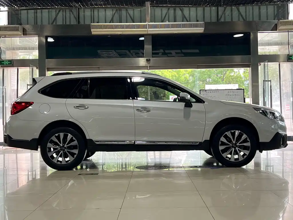 Outback 2017 2.5i Sports Navigation Edition EyeSight купить на сайте DeffCars