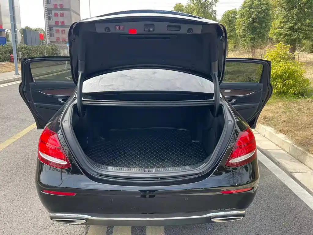 Mercedes-Benz E-Class 2019 facelift E 300 L fashionable model купить на сайте DeffCars