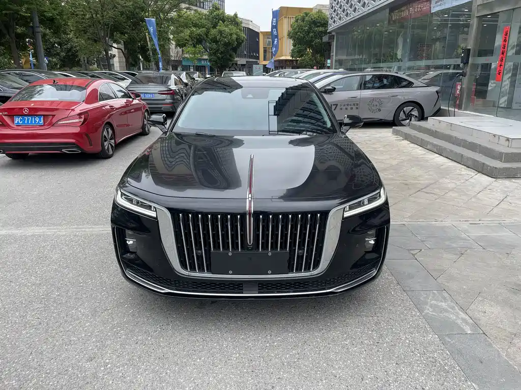 Hongqi H9 2022 2.0T Zhilian Qichang Edition купить на сайте DeffCars
