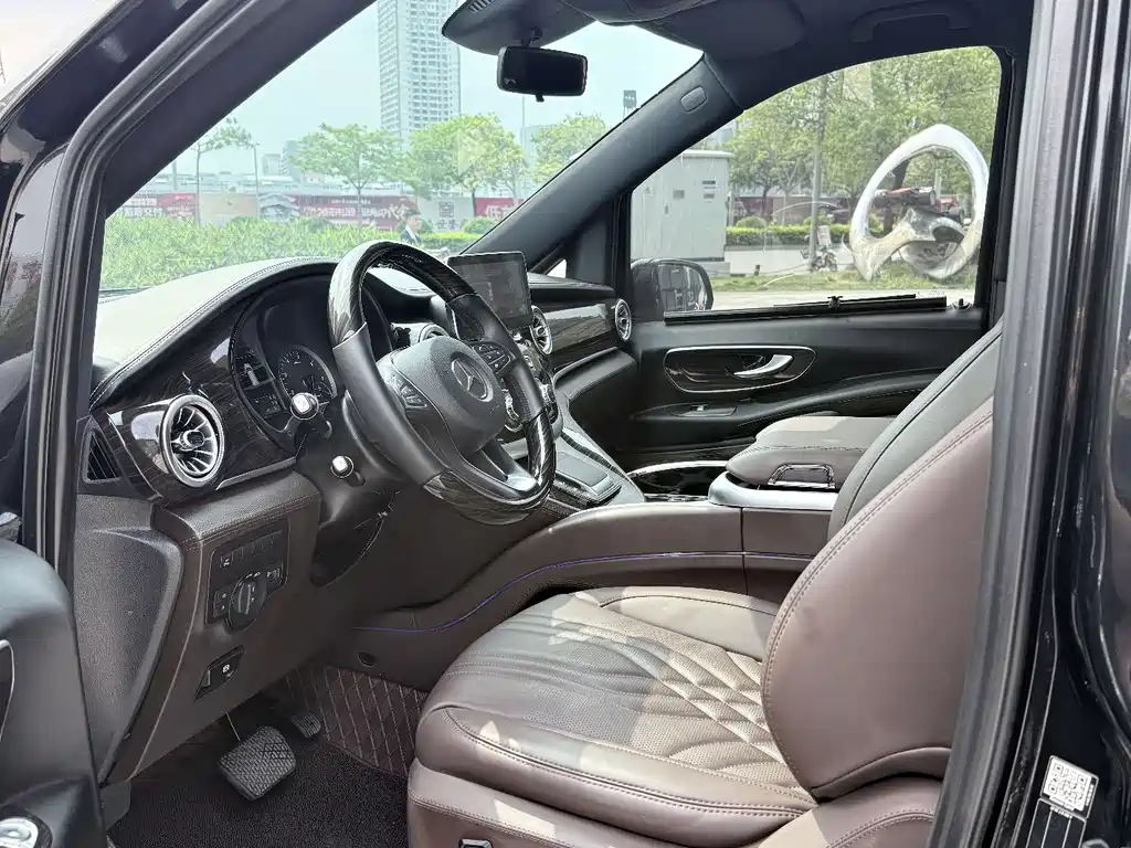 Vito 2021 2.0T Business Edition 7 seats купить на сайте DeffCars