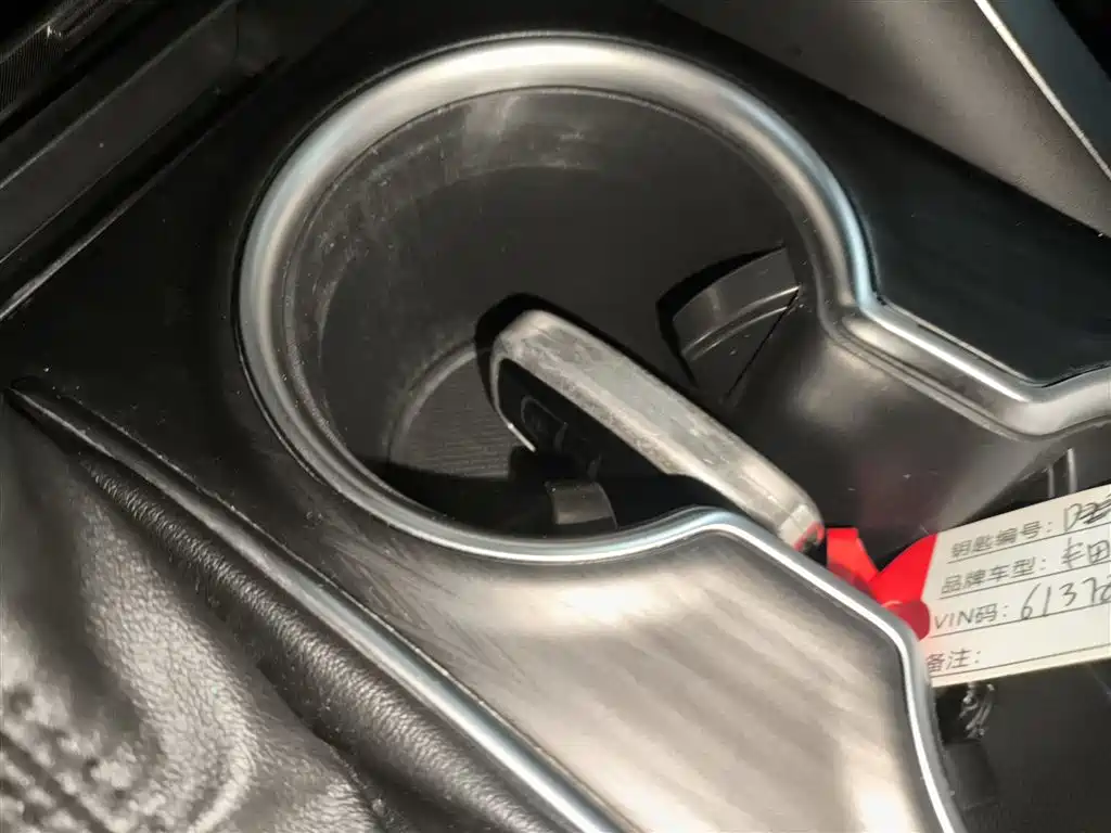 Camry 2021 2.5G Deluxe Edition купить на сайте DeffCars