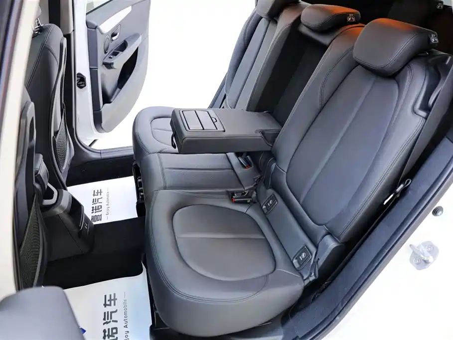 BMW 2 Series Multipurpose Station Wagon 2019 220i Leading Model купить на сайте DeffCars