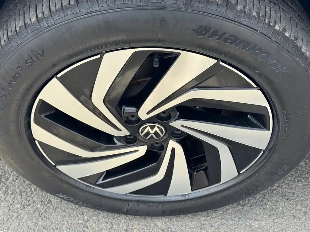 Tiguan L 2023 280TSI automatic two-wheel drive Chaochuang limited edition купить на сайте DeffCars