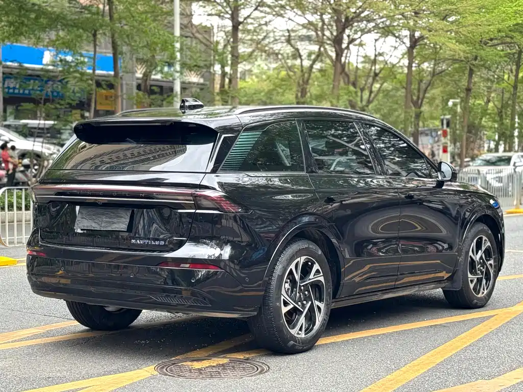 Voyager 2023 2.0T four-wheel drive Zunyi hybrid version купить на сайте DeffCars