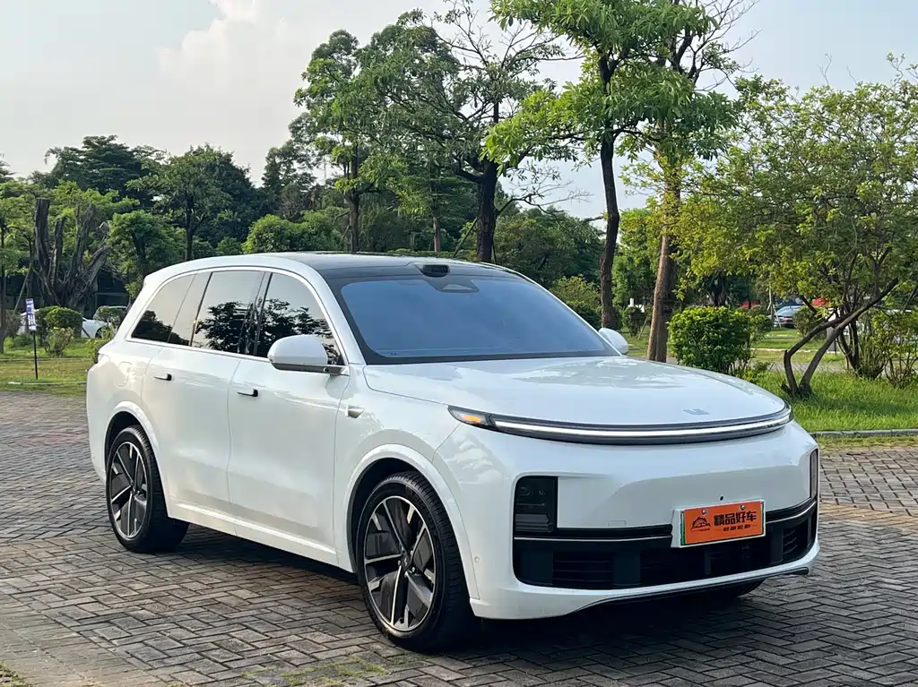 Ideal L8 2025 Ultra smart refresh version купить на сайте DeffCars