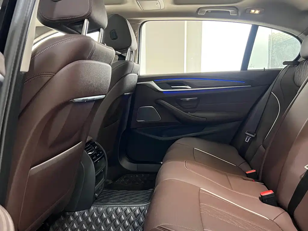 BMW 5 Series 2022 facelift 530Li leading model luxury package купить на сайте DeffCars