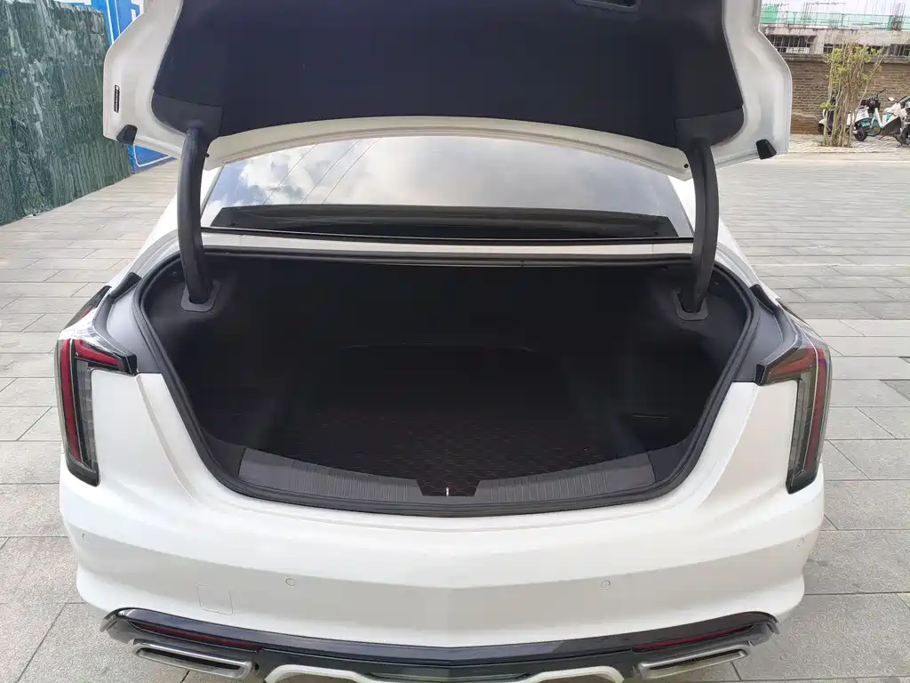 Cadillac CT5 2020 facelift 28T leading sports model купить на сайте DeffCars