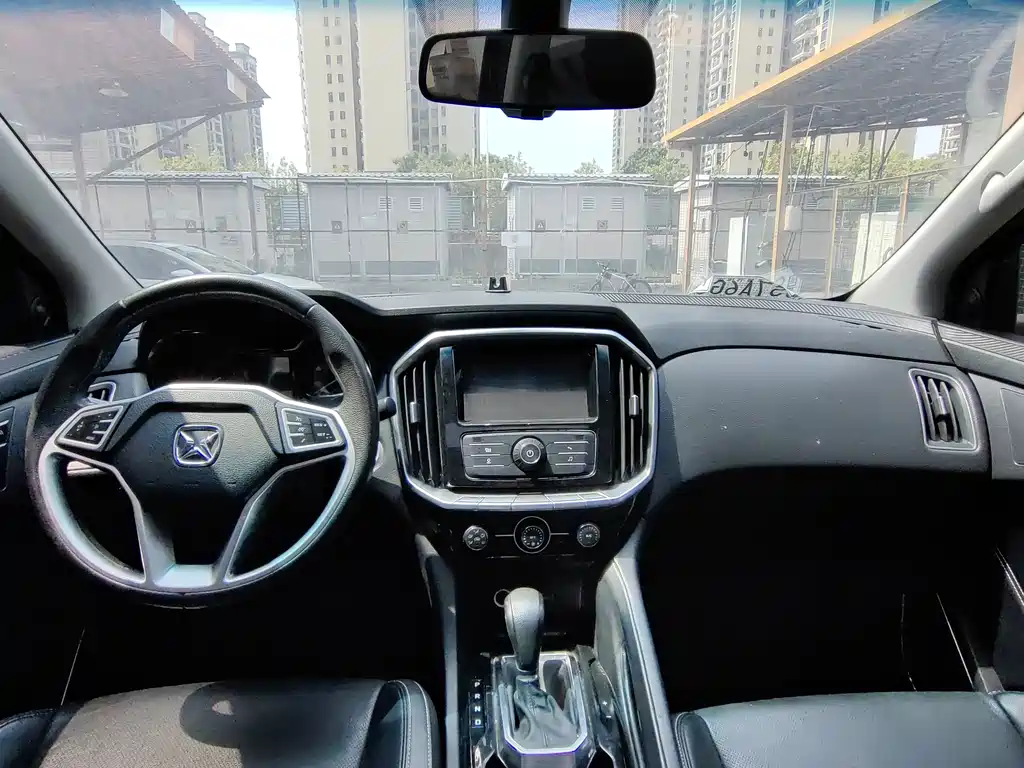 Yusheng S350 2017 2.0T automatic two-wheel drive diesel luxury sunroof version 5 seats купить на сайте DeffCars