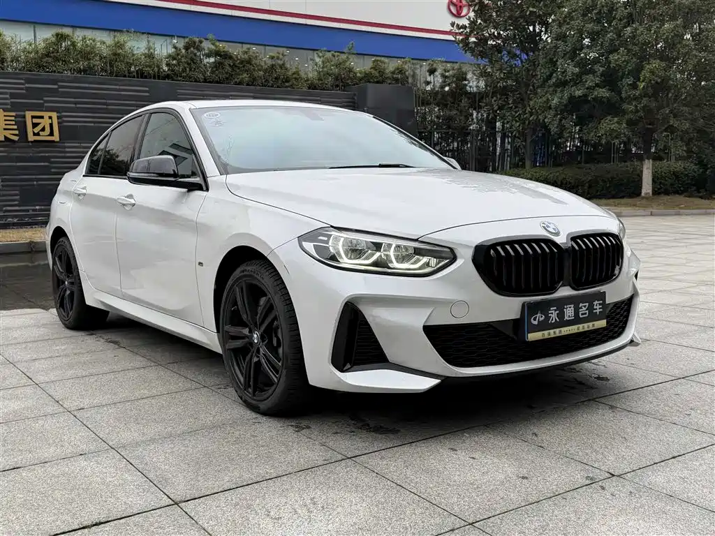 BMW 1 Series 2023 125i M Sports Night Edition купить на сайте DeffCars