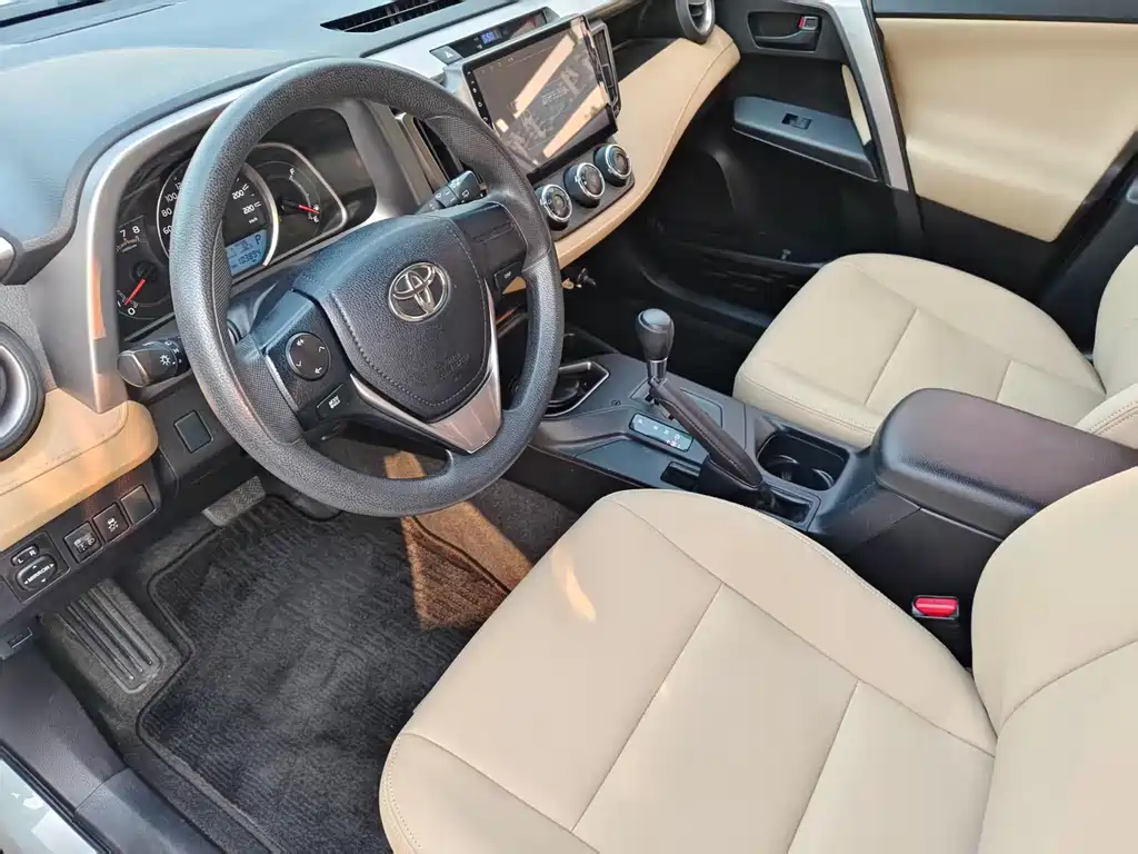 RAV4 Rongfang 2018 2.0L CVT two-wheel drive fashion X version купить на сайте DeffCars