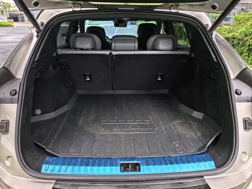 Lynk & Co 08 EM-P 2023 model 245km ultra-long battery life Halo купить на сайте DeffCars