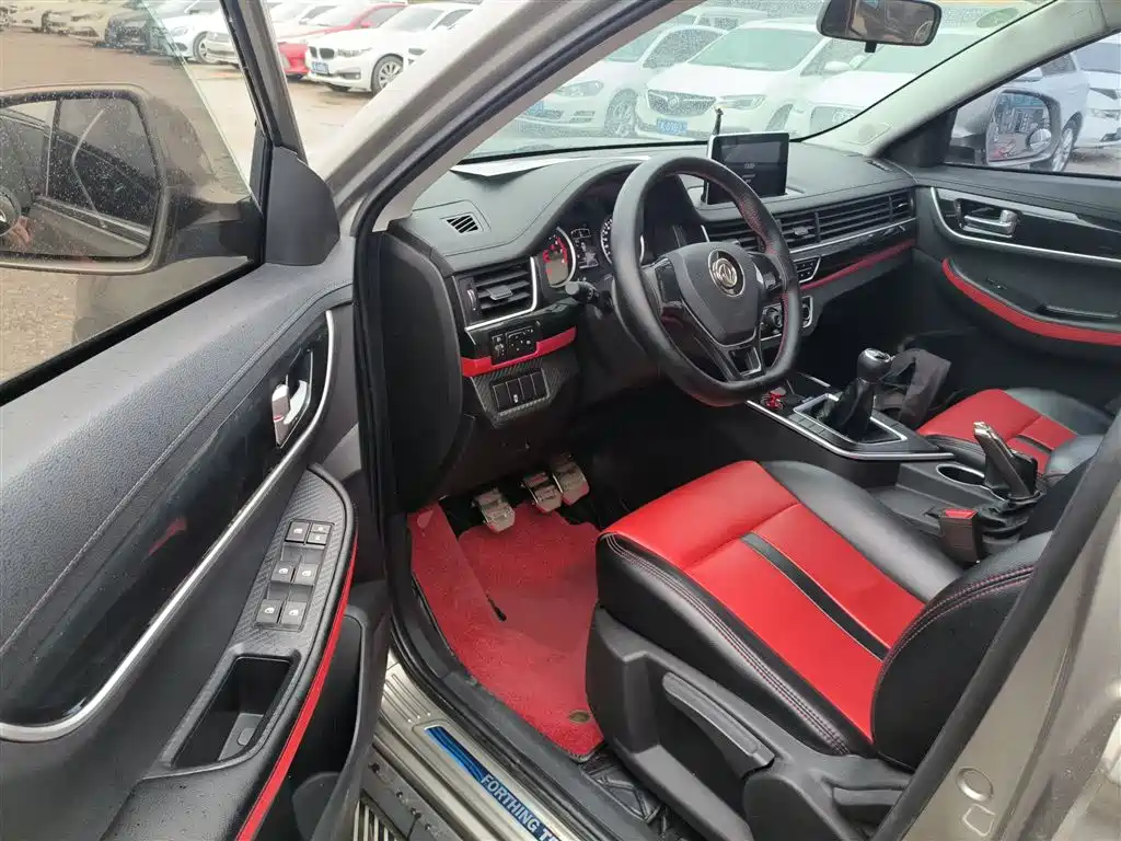 Fengxing T5 2020 1.6L Manual Comfort Type National VI купить на сайте DeffCars