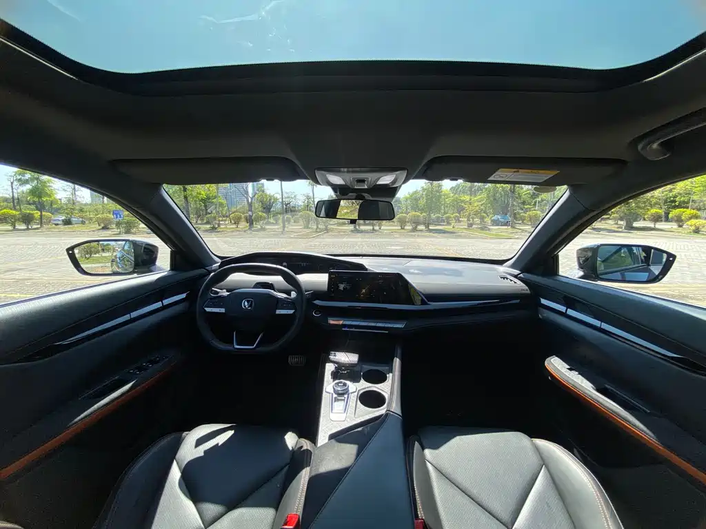 Changan UNI-V 2022 1.5T sports version купить на сайте DeffCars