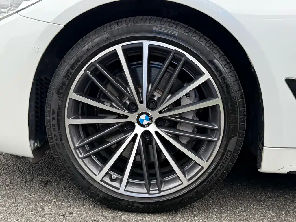 BMW 5 Series 2020 530Li Leading M Sports Package купить на сайте DeffCars