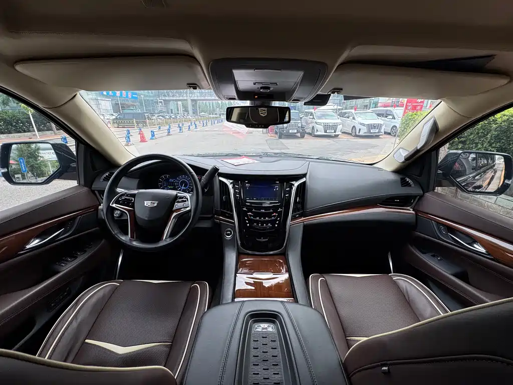 Escalade 2017 6.2L ESV Platinum Edition Extended Model купить на сайте DeffCars