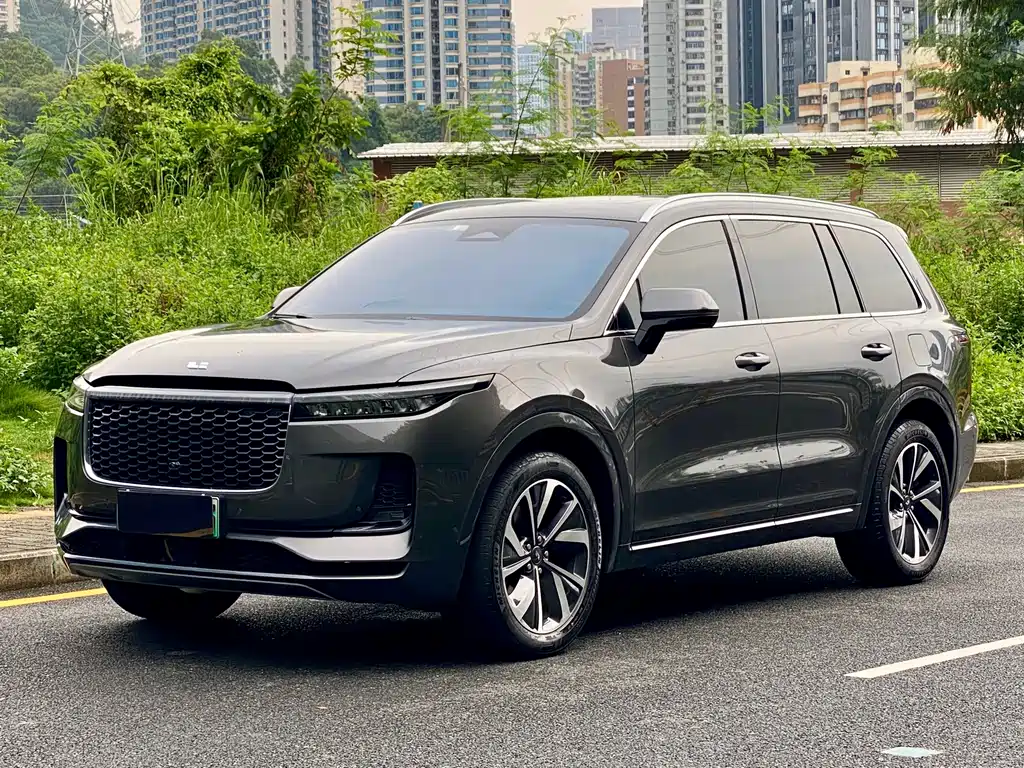 Ideal ONE 2021 extended range 6-seater version купить на сайте DeffCars