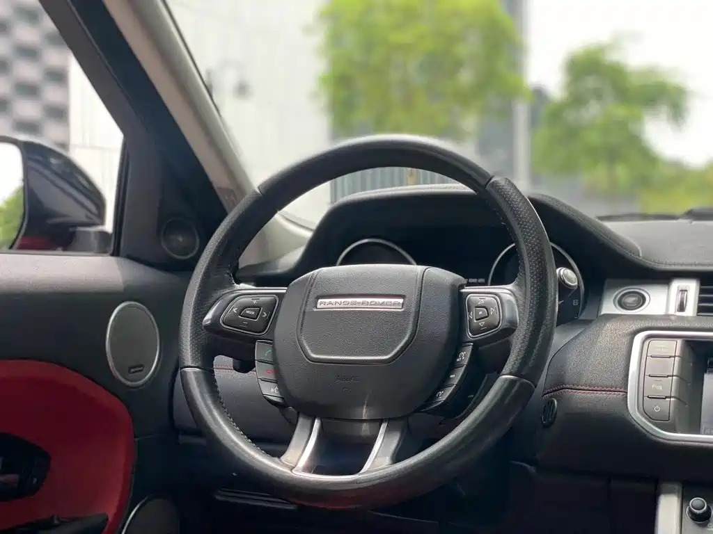 Range Rover Evoque imported 2014 2.0T 5-door dynamic version купить на сайте DeffCars