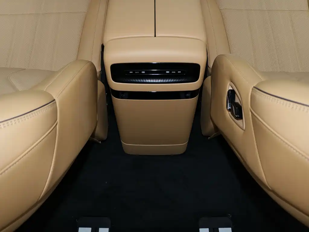 Lantu Dreamer 2026 PHEV Qiankun Ultra купить на сайте DeffCars