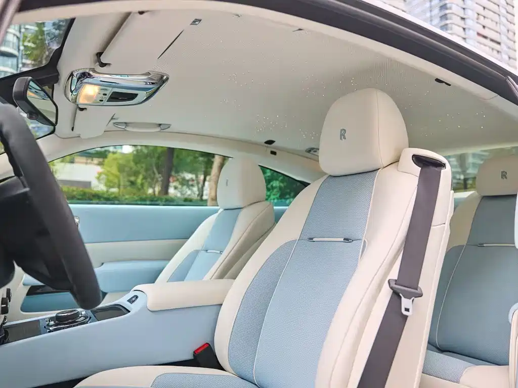 Phantom 2013 6.6T standard model купить на сайте DeffCars