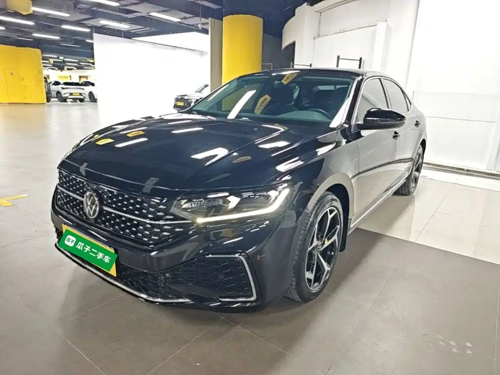 Passat 2025 Outstanding Model 380TSI Starry Sky Dragon Edition купить на сайте DeffCars