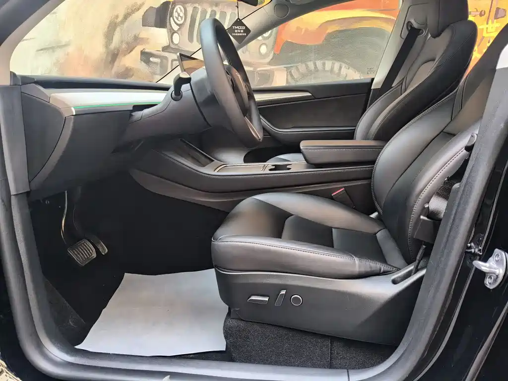 Model Y 2023 rear-wheel drive version купить на сайте DeffCars