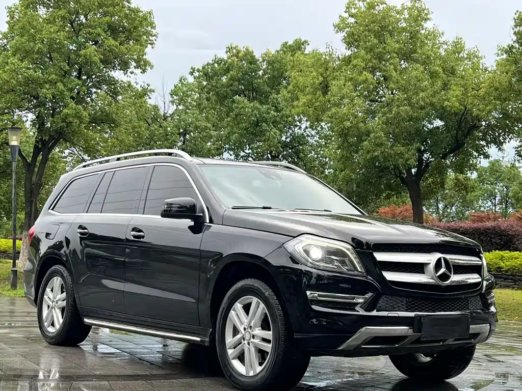 Mercedes-Benz GL Class 2015 GL 400 4MATIC Dynamic купить на сайте DeffCars