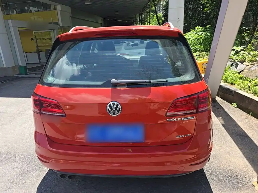 Golf Sportsvan 2016 230TSI automatic aggressive type купить на сайте DeffCars