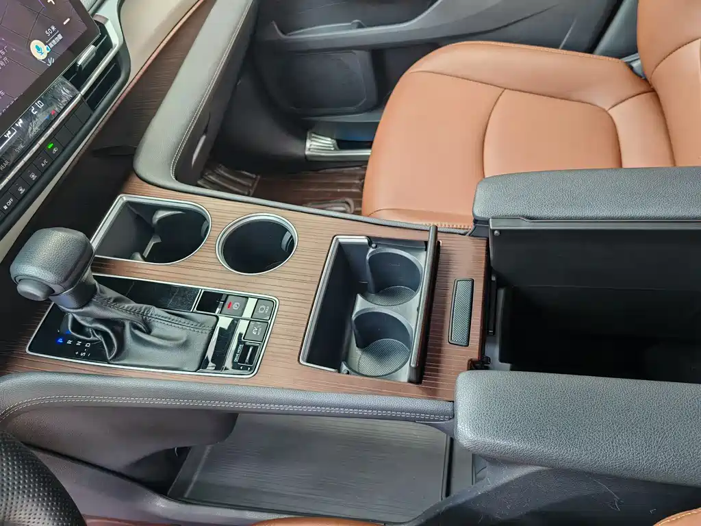 SIENNA 2023 2.5L Hybrid Comfort Edition купить на сайте DeffCars