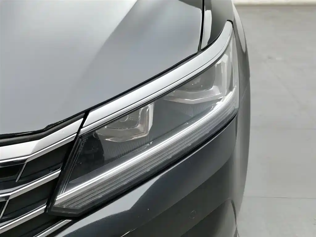 Passat 2017 280TSI DSG Premium Edition купить на сайте DeffCars