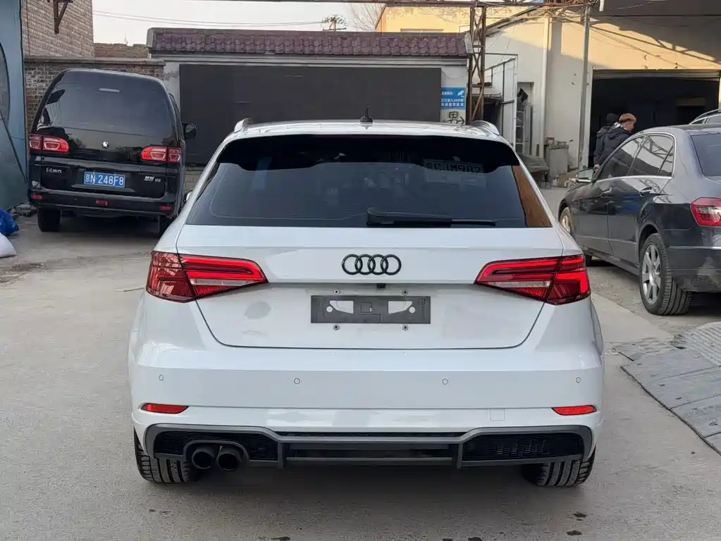 Audi A3 2019 Sportback 40 TFSI Sports National VI купить на сайте DeffCars