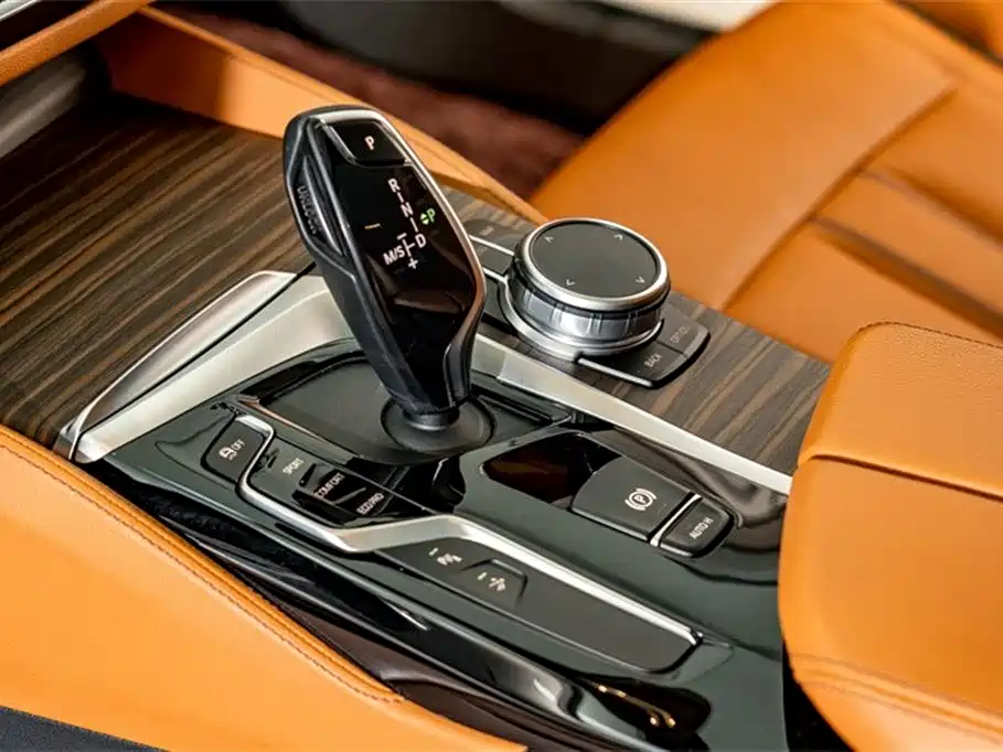 BMW 6 Series GT 2019 630i Luxury Design Package купить на сайте DeffCars