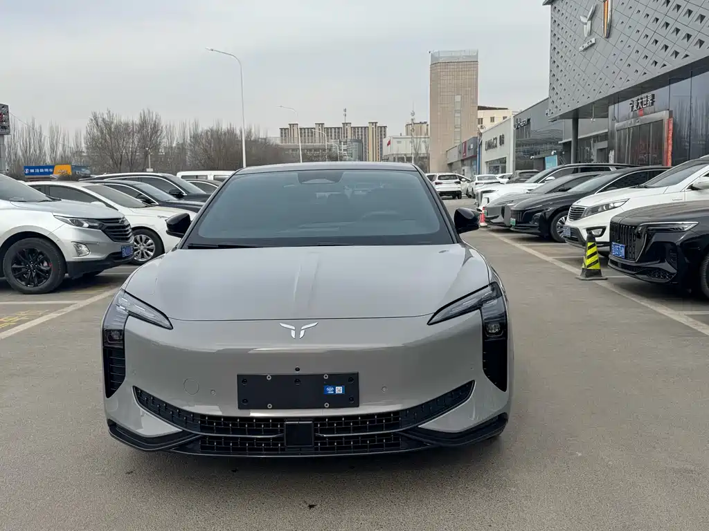Hongqi EH7 2024 820 Pro купить на сайте DeffCars