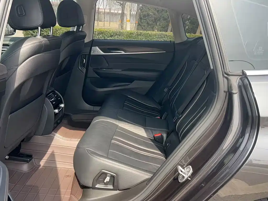 BMW 6 Series GT 2019 630i Luxury Design Package купить на сайте DeffCars