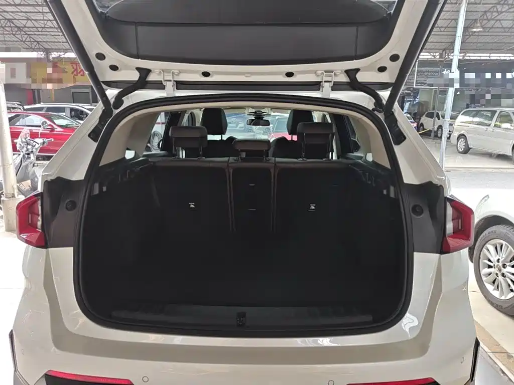 BMW X1 2025 sDrive25Li X Design Package купить на сайте DeffCars