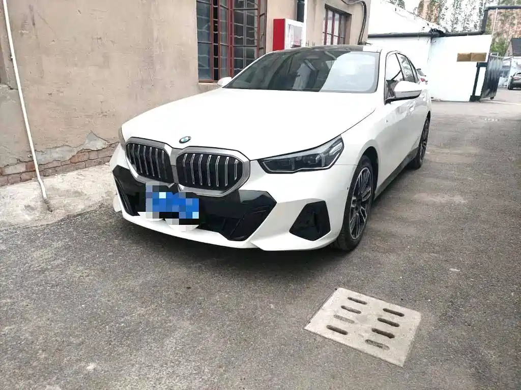 BMW 5 Series Imported 2024 525i M Sports Package купить на сайте DeffCars