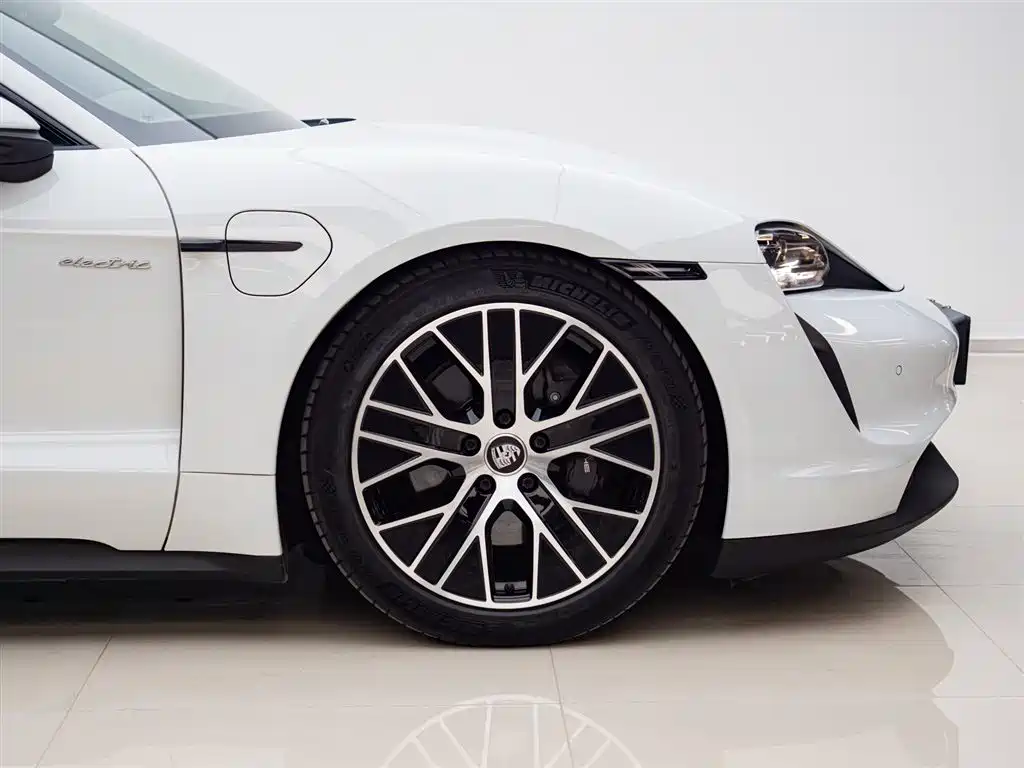 Taycan 2022 facelift Taycan купить на сайте DeffCars