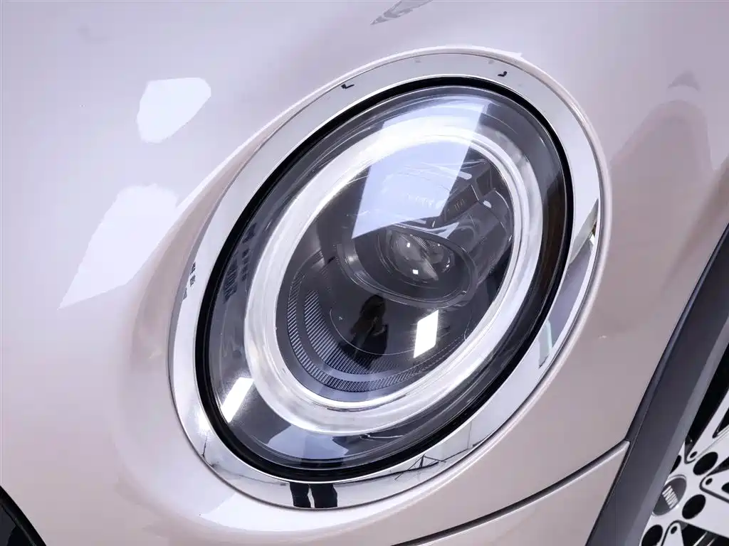 MINI 2023 1.5T COOPER Artist Five-Door Edition купить на сайте DeffCars