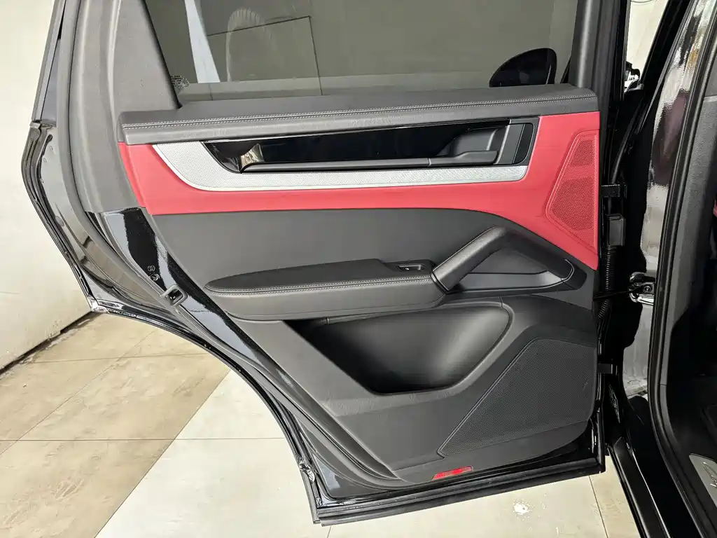 Cayenne 2024 Cayenne 3.0T купить на сайте DeffCars