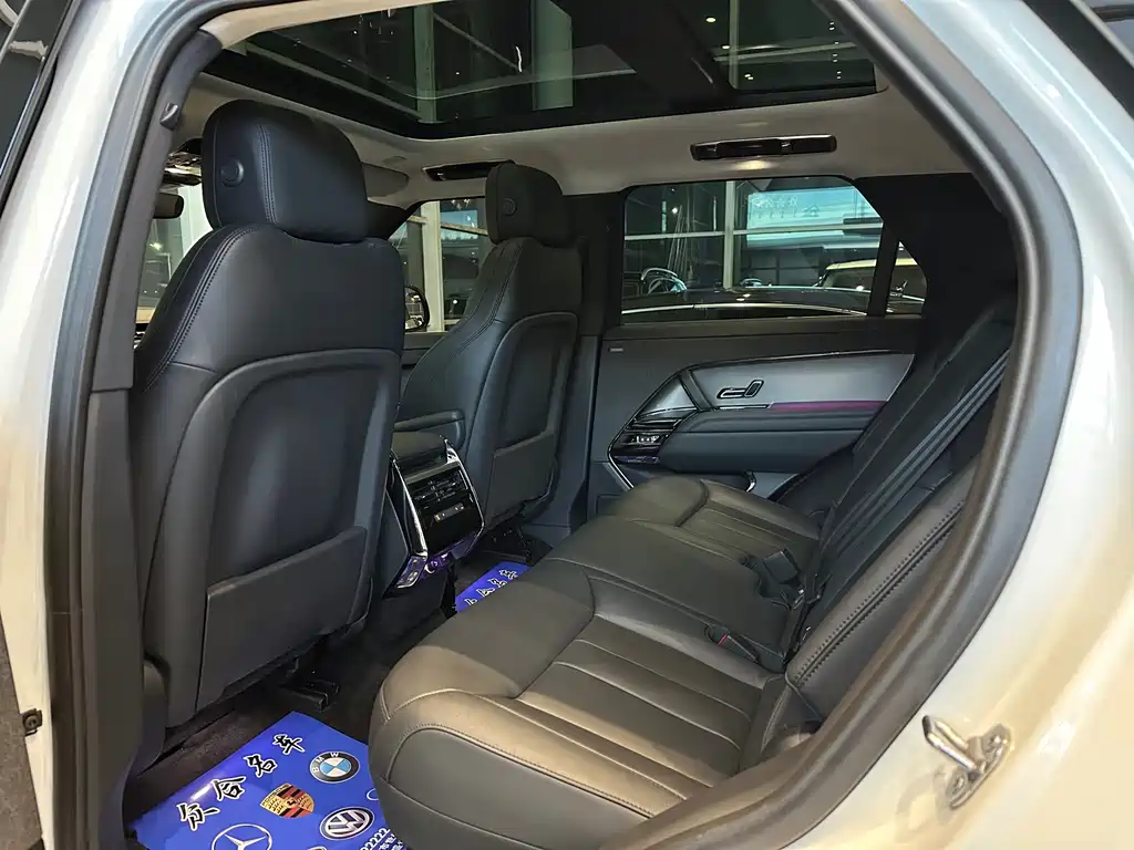 Range Rover Sport 2024 360PS S купить на сайте DeffCars