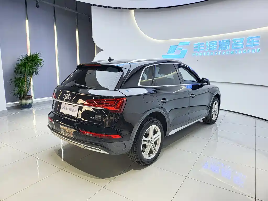 Audi Q5L 2021 40 TFSI Fashionable and Elegant купить на сайте DeffCars