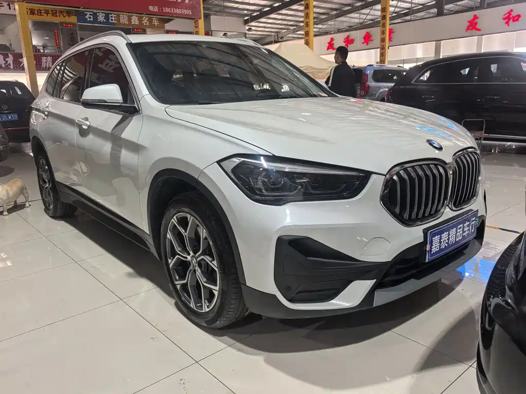 BMW X1 2022 sDrive25Li Leading Model купить на сайте DeffCars