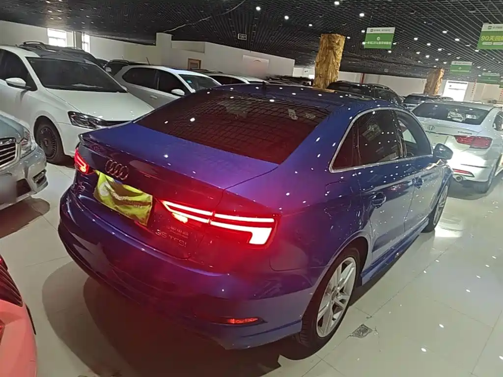 Audi A3 2020 Limousine 35 TFSI Fashion Type National VI купить на сайте DeffCars