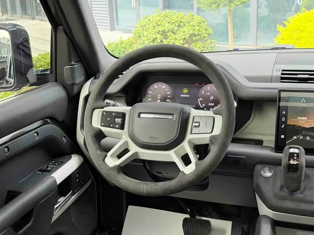 Land Rover Defender 2023 90 3.0T P400 XS купить на сайте DeffCars