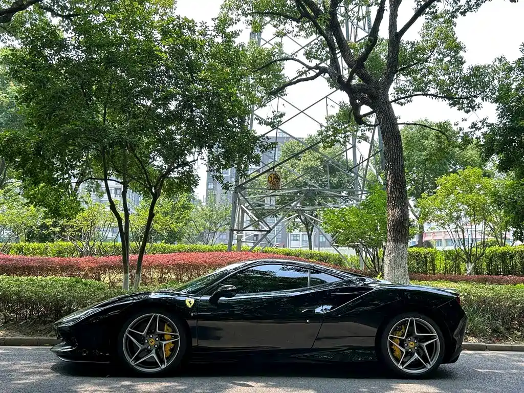 Ferrari F8 2019 Tributo 3.9T V8 купить на сайте DeffCars