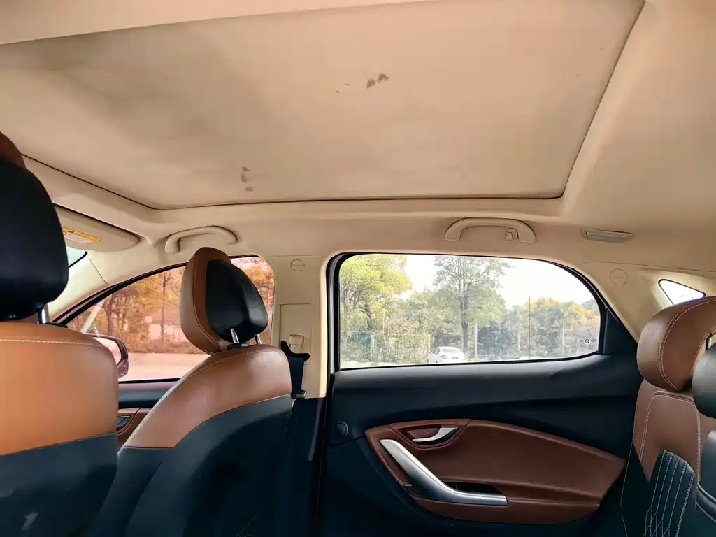 Southeast DX7 2018 1.5T automatic luxury model купить на сайте DeffCars